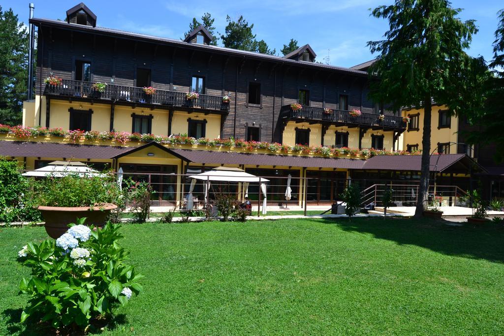 Parco Dei Pini - Sila Wellness Hotel Taverna  Extérieur photo