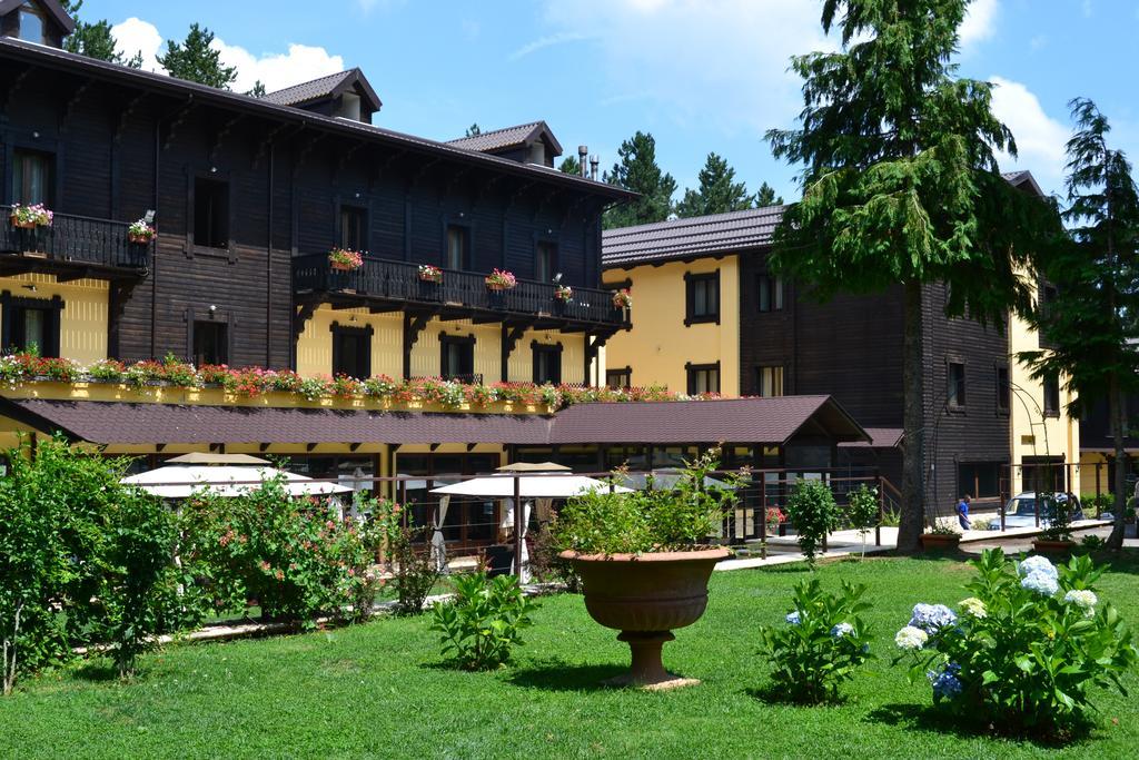 Parco Dei Pini - Sila Wellness Hotel Taverna  Extérieur photo